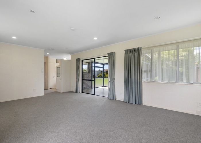  at 14B Kingfisher Way, TE KOWHAI, Hamilton