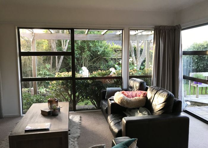  at 2/54 Dominion Street, Takapuna, Auckland