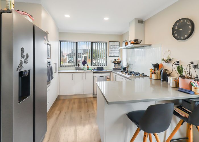  at 11 Amokura Avenue, Takanini, Papakura, Auckland