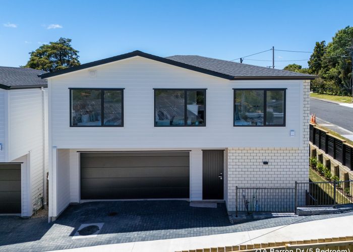  at 21 Barron Drive, Green Bay, Waitakere City, Auckland