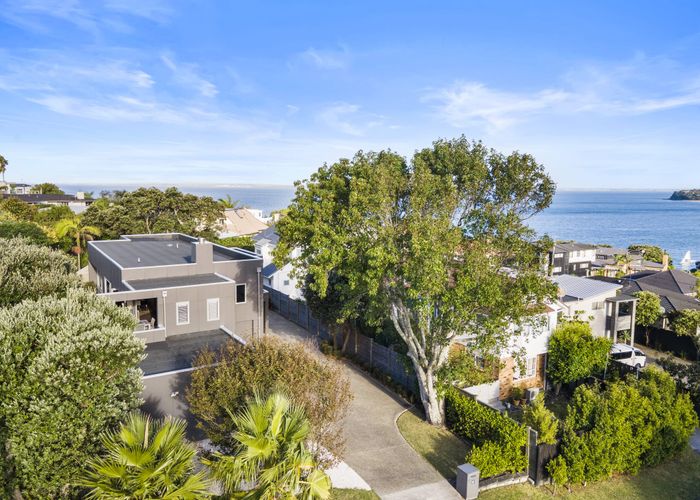  at 15 Gulf View Road, Murrays Bay, North Shore City, Auckland