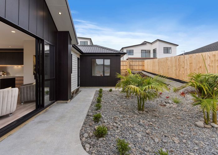  at 5 Kiokio Place, Swanson, Auckland