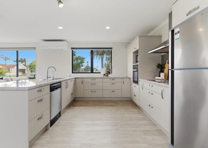  at 2 Beachwater Drive, Papamoa, Tauranga, Bay Of Plenty