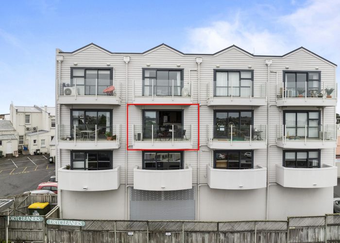  at 13/5 Cook Street, Howick, Auckland