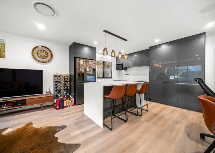  at 25F Oteha Valley Road, Northcross, North Shore City, Auckland