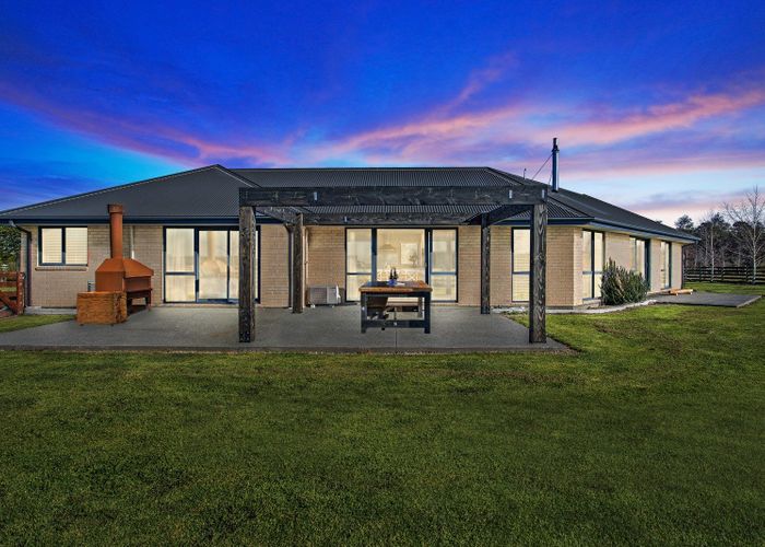  at 48 Tupelo Place, Swannanoa, Rangiora