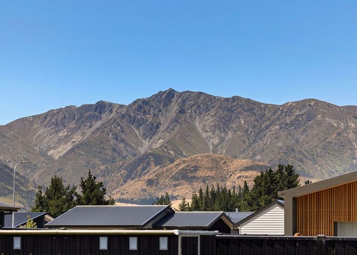  at 5 Dunn Street, LAKE HAWEA