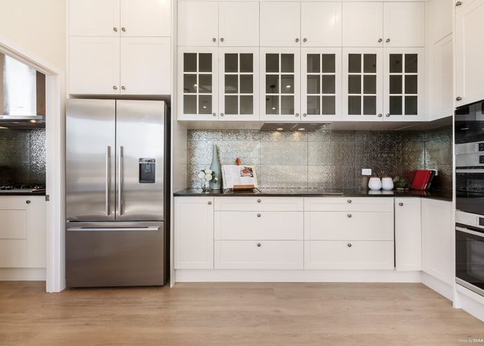  at 17 Lagonda Rise, Oteha, Auckland