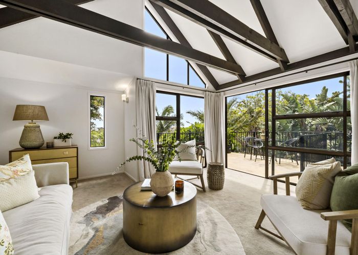  at 104 Orakei Road, Remuera, Auckland
