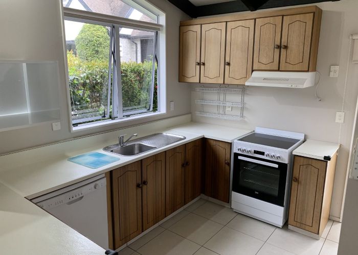  at 42 Makora Road, Otaihanga, Paraparaumu