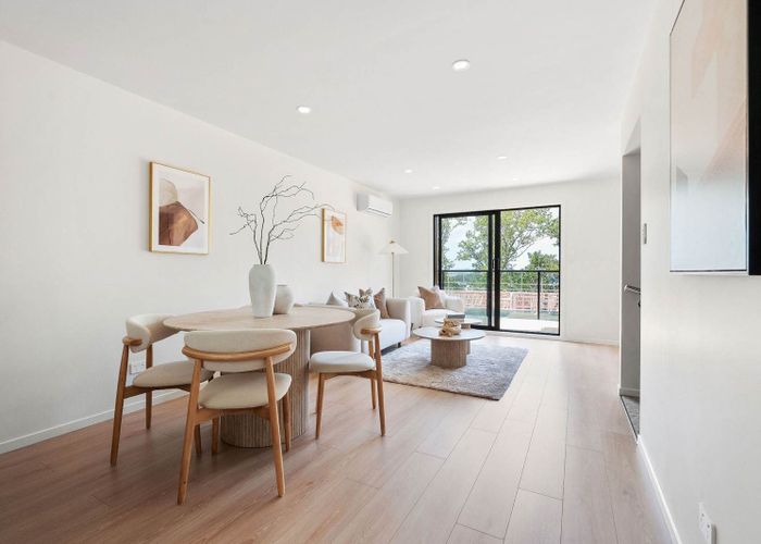  at 9-11/145 Albany Hway, Glenfield, North Shore City, Auckland