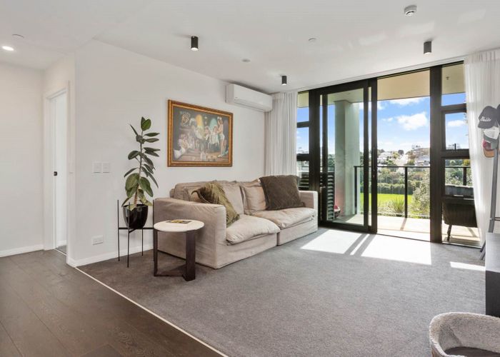  at 204/8 Kingsland Terrace, Kingsland, Auckland