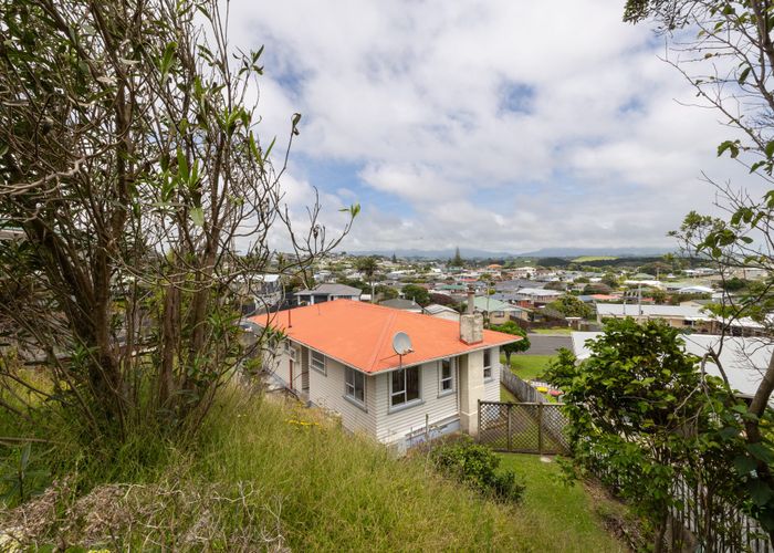  at 31 Simons Street, Moturoa, New Plymouth