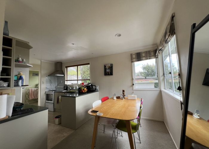  at 53 Oaktree Avenue, Browns Bay, Auckland