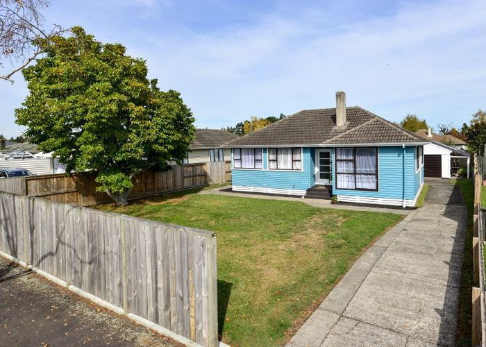  at 40 Montgomery Crescent, Bader, Hamilton, Waikato