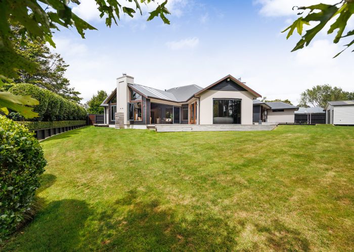  at 7 Titirangi Drive, Fitzherbert, Palmerston North, Manawatu / Whanganui