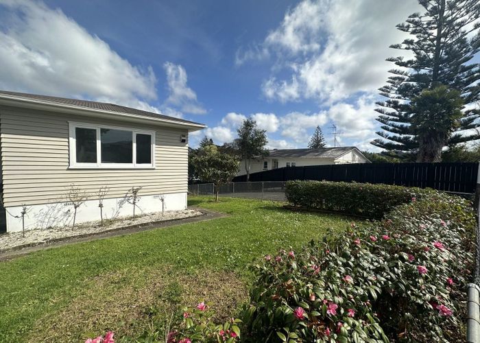  at 13 Hellyers Street, Birkdale, North Shore City, Auckland