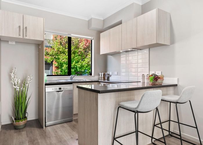  at 5 Kerewhenua Crescent, Hobsonville, Waitakere City, Auckland