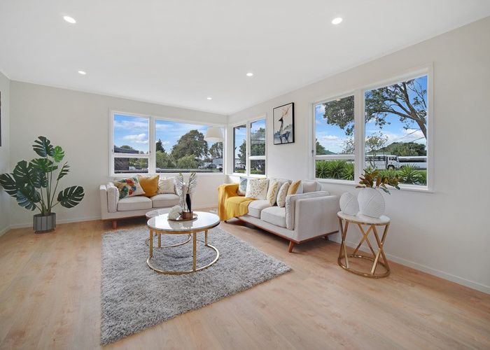  at 8 Comet Crescent, Mangere, Manukau City, Auckland