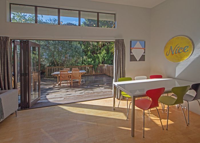  at 5 Hill Road, Palm Beach, Waiheke Island