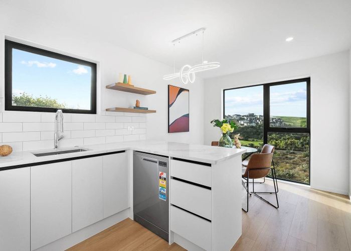  at 6/1090 Beach Road, Torbay, North Shore City, Auckland