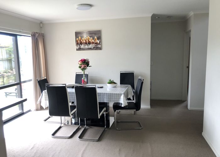  at 10 Hill Road, Papatoetoe, Auckland