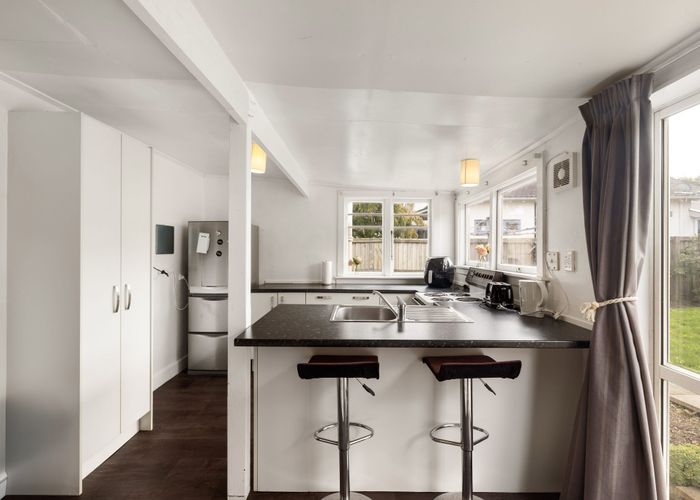  at 10 Donald Place, Merivale, Christchurch City, Canterbury