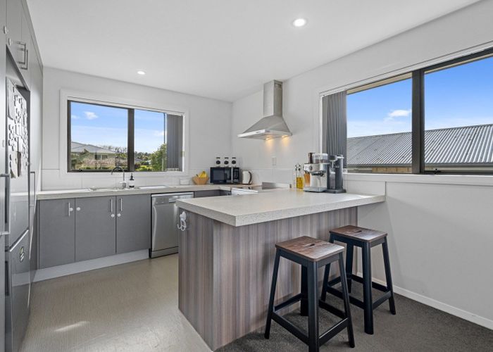  at 40 Fairfax Crescent, Pyes Pa, Tauranga