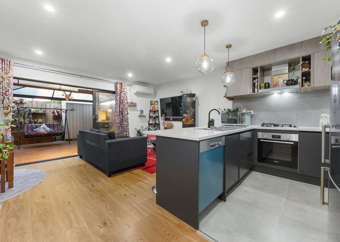  at 4/143 Portage Road, New Lynn, Waitakere City, Auckland