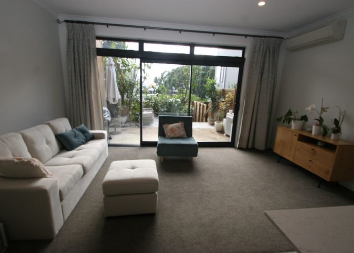  at 11 Hudson Bay Road, Hobsonville, Waitakere City, Auckland