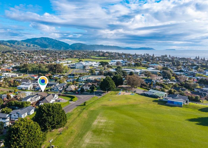  at 4B Huia Road, Raumati Beach, Kapiti Coast, Wellington