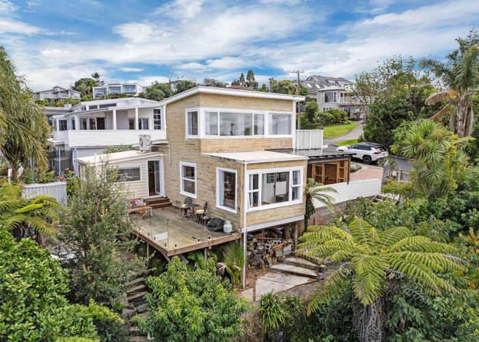  at 34 Bayview Road, Browns Bay, North Shore City, Auckland