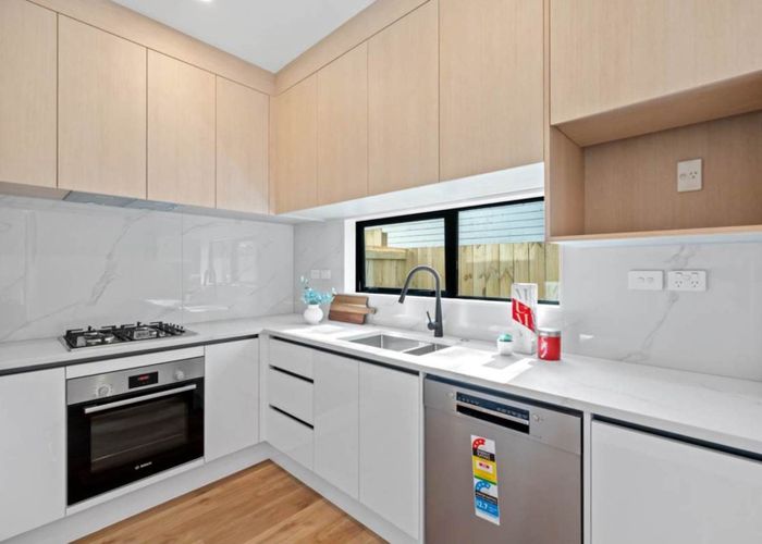  at 31C McLeod Road, Weymouth, Manukau City, Auckland