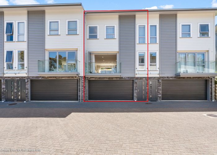  at 5/13 Kaihu Street, Northcote, Auckland