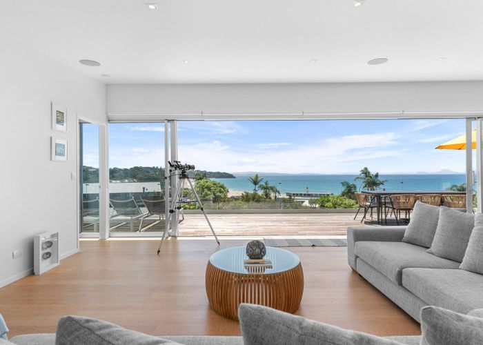  at 4 Breadalbane Place, Langs Beach, Waipu
