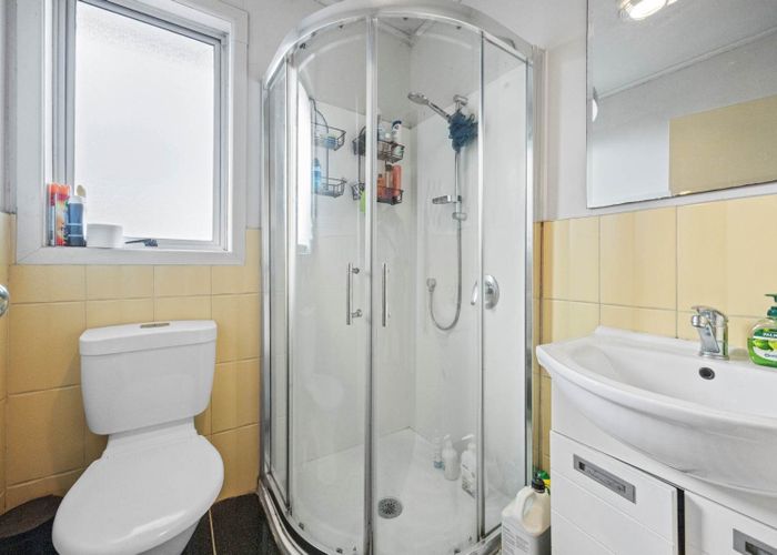  at 28 Huruhuru Road, Massey, Waitakere City, Auckland