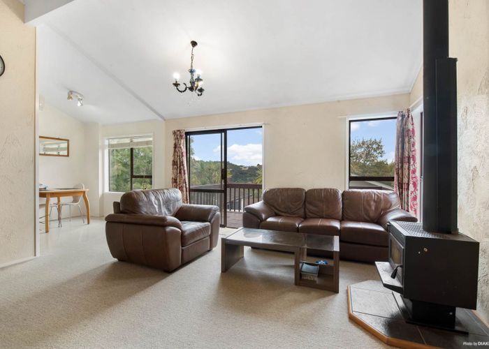  at 1/28 Bayview Road, Bayview, Auckland
