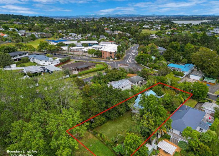  at 4 Churchouse Road, Greenhithe, Auckland