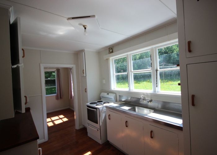  at 15 Plymouth Street, Roslyn, Palmerston North, Manawatu / Whanganui