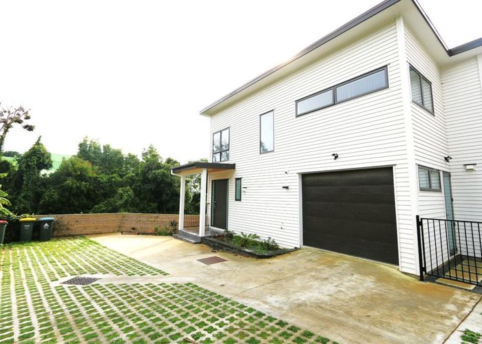  at 33a Banks Road, Mount Wellington, Auckland City, Auckland