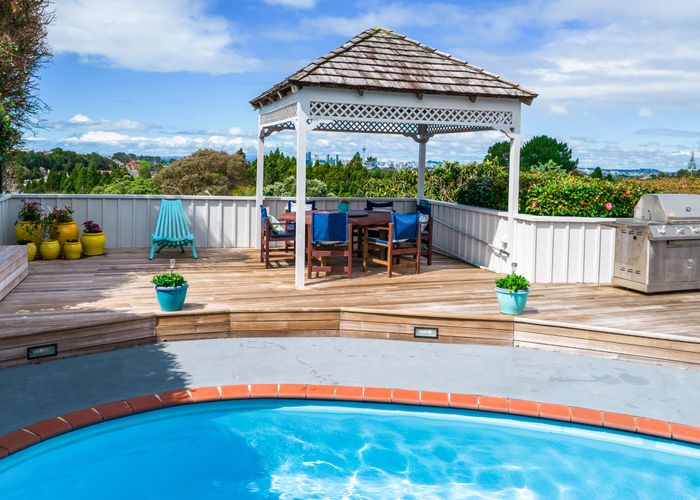  at 52 Balmain Road, Chatswood, Auckland