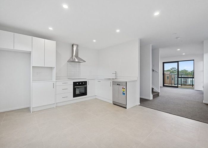  at 11 Raupeti Lane, Henderson, Waitakere City, Auckland