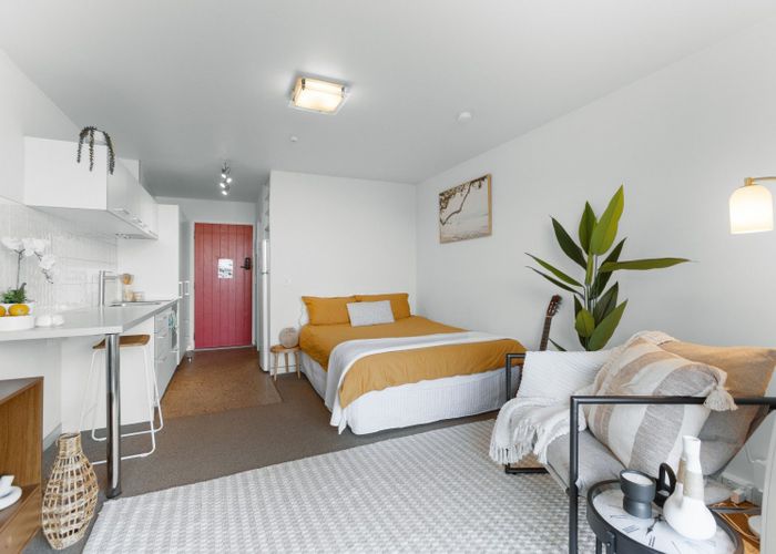  at 4 Lake Avenue, Frankton, Queenstown
