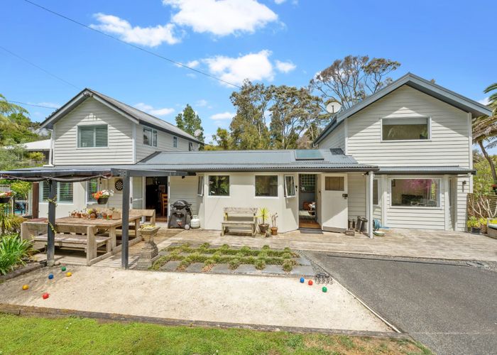  at 28 Remu Place, Greenhithe, Auckland