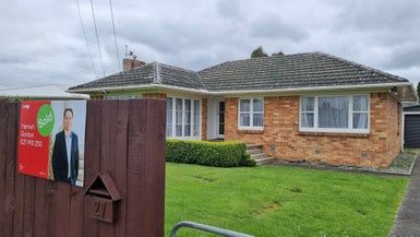  at 27 Nevada Road, Silverdale, Hamilton