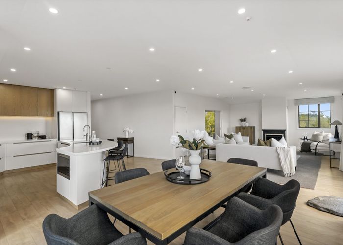  at 10/2 Bassett Road, Remuera, Auckland City, Auckland