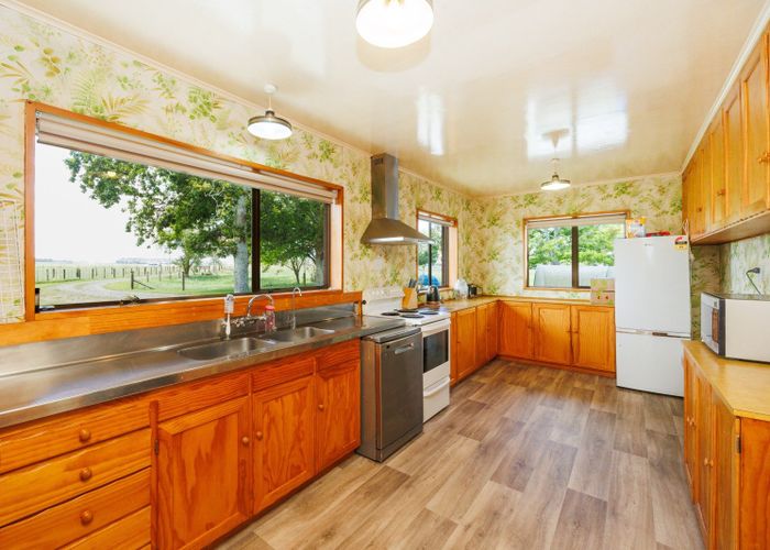  at 208 Waitohi Road, Palmerston North