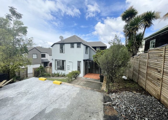  at 4 Youngs Lane, Remuera, Auckland