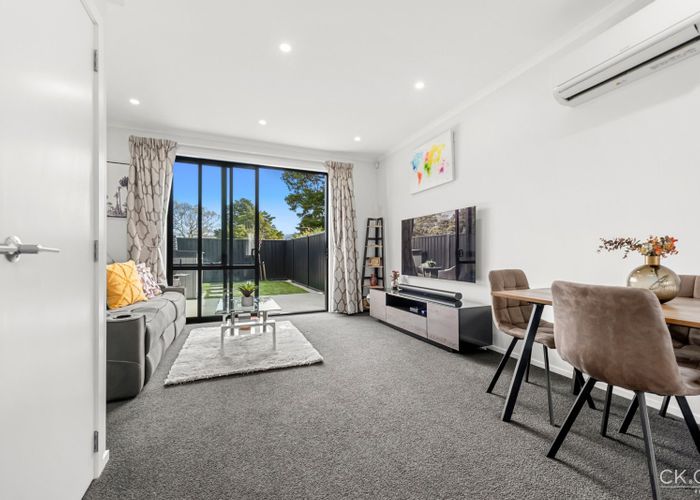  at 8 Josland Lane, Wallaceville, Upper Hutt, Wellington