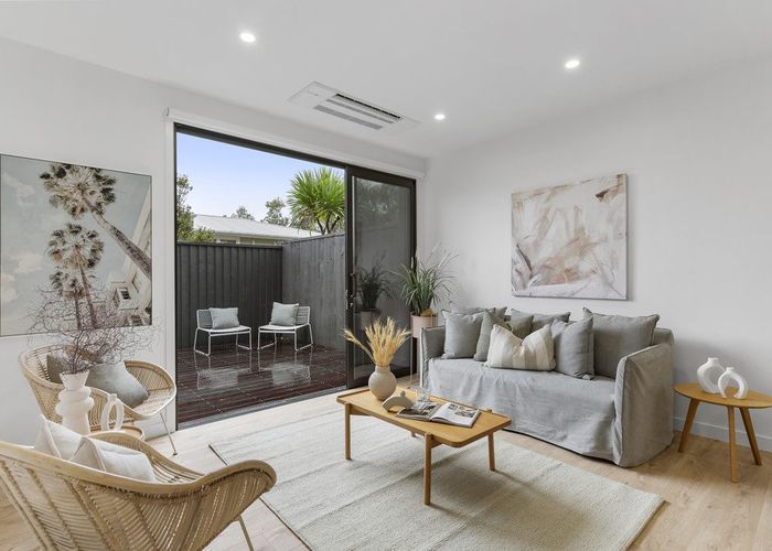  at 4/47 Taipari Road, Te Atatu Peninsula, Waitakere City, Auckland